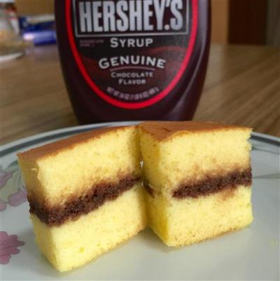 チョコレート酱挟みケーキ