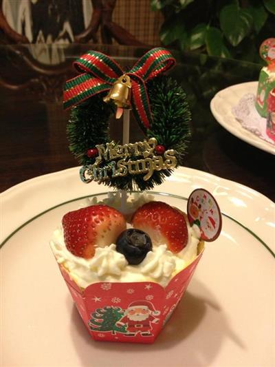 クリスマスクリーム小ケーキ