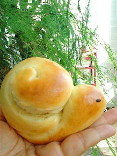 小 snail パン