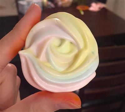 夢幻タンパク質クッキー Meringue Cookies